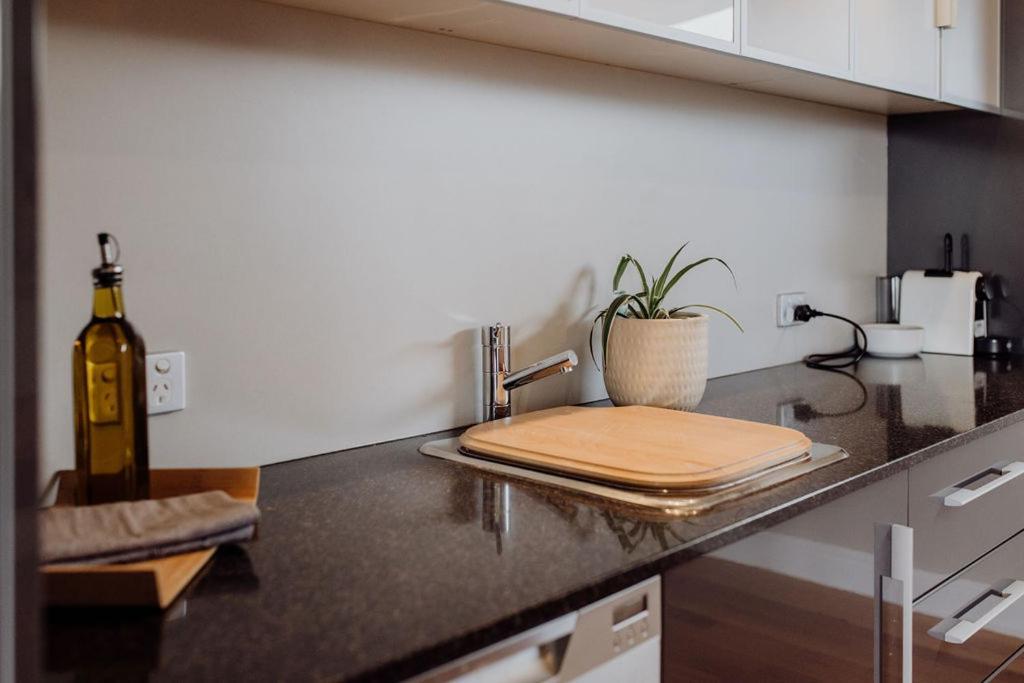 Apartment Haven On *